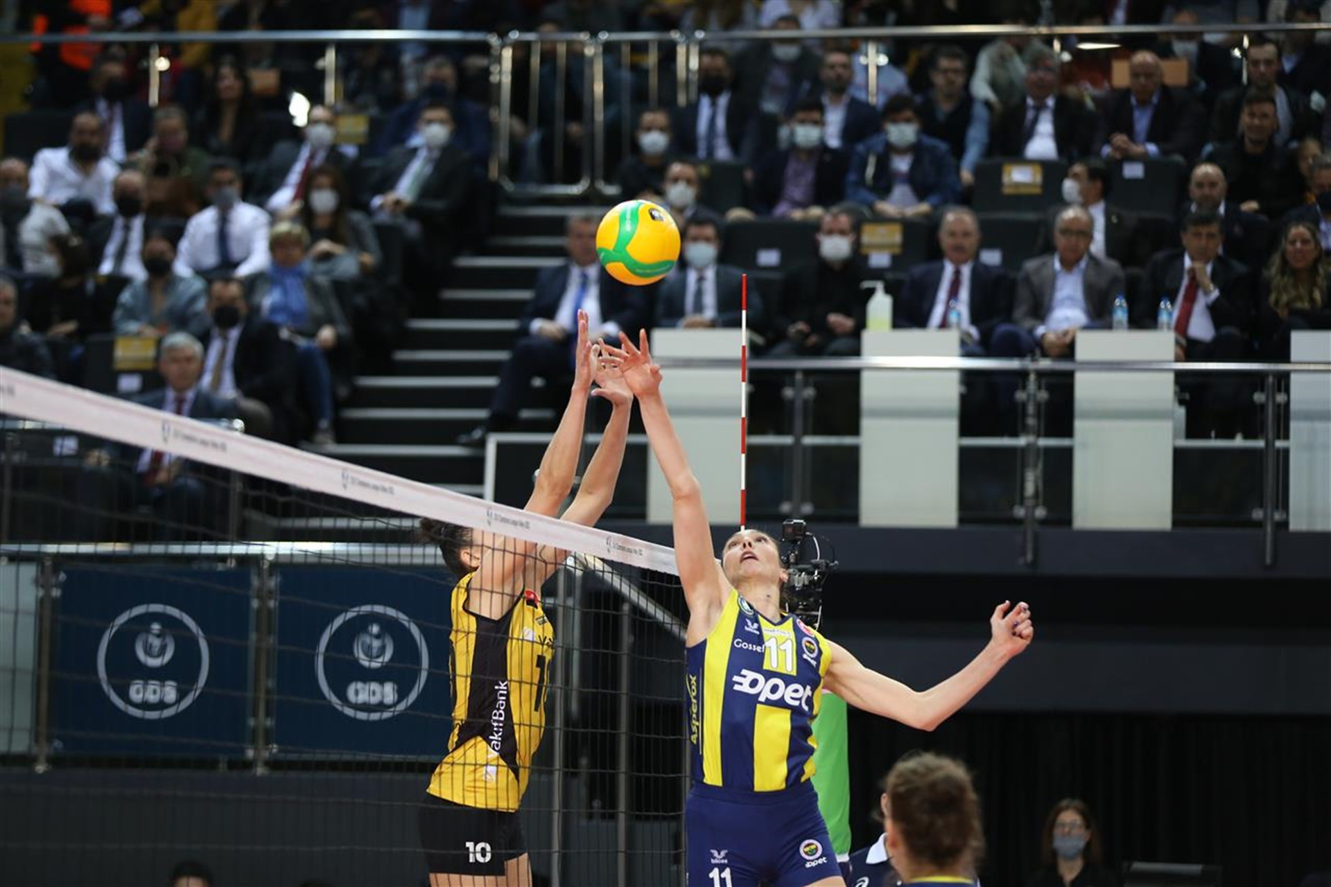 Vakifbank precisa do tie-break para vencer o Besiktas – Web Vôlei