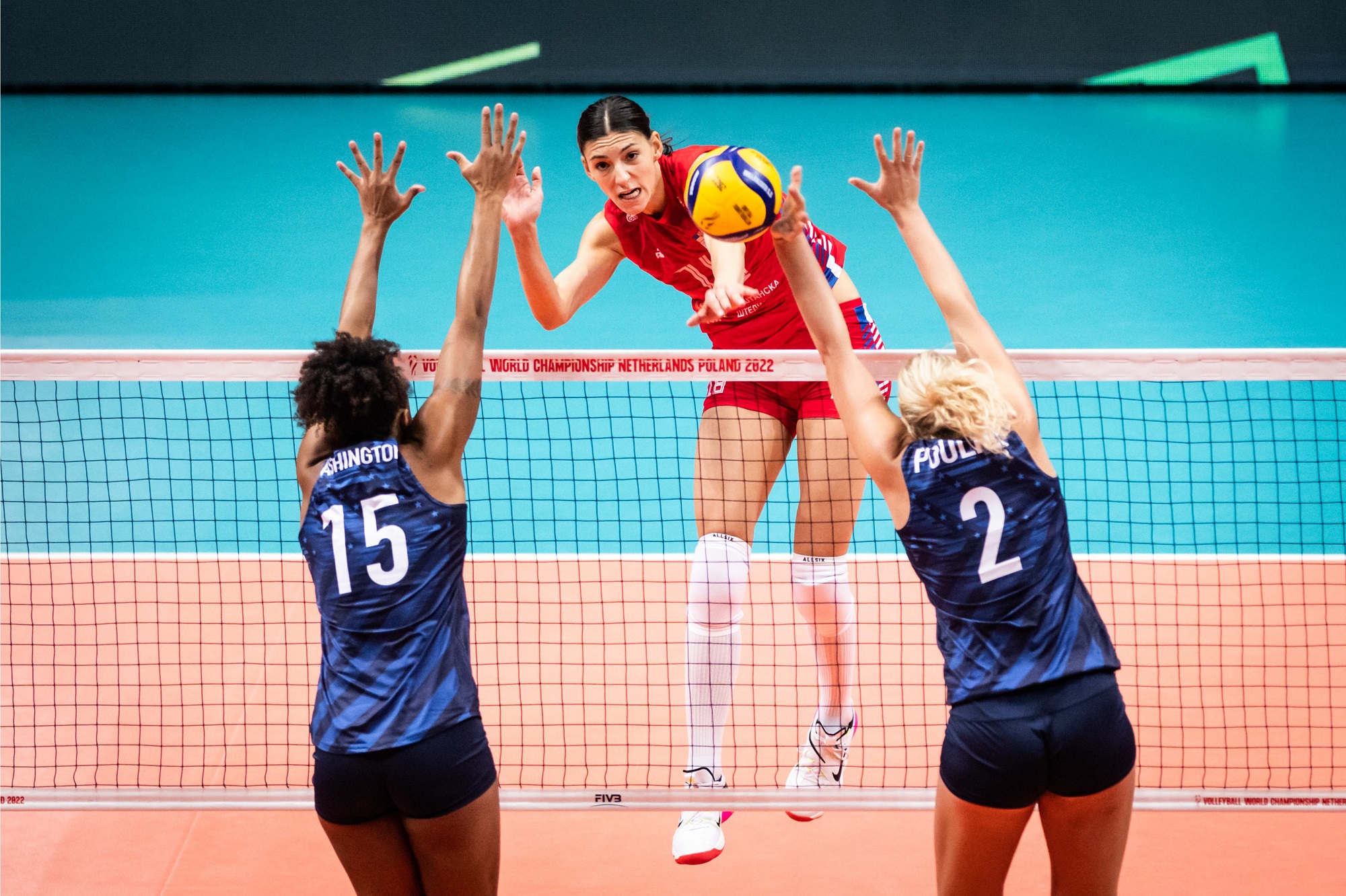 Serbia sweep Brazil and retain world title